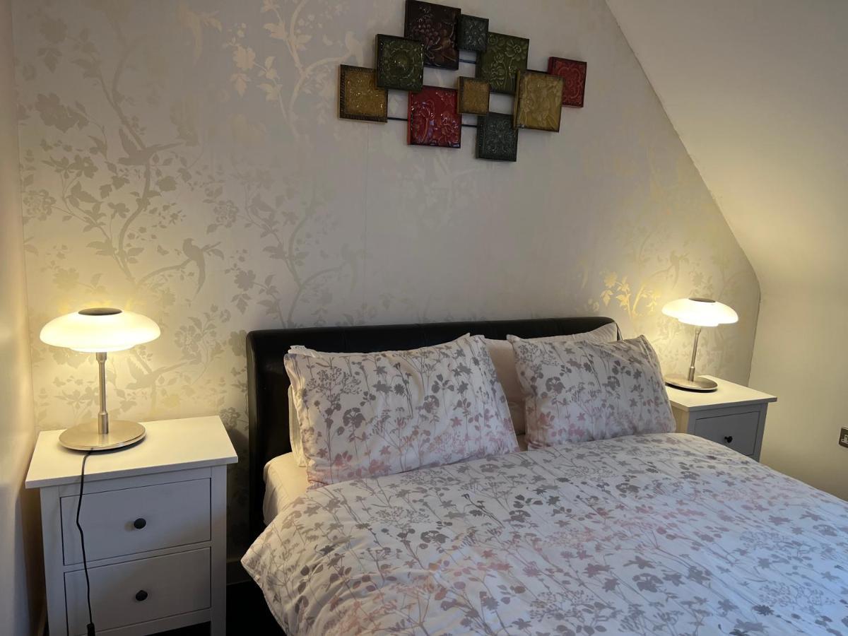 Sheffield City Centre , Free Wifi & Parking - Private Room - Shared House Exteriér fotografie